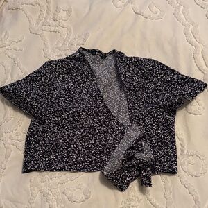 Black and White Floral Tie-Front Top